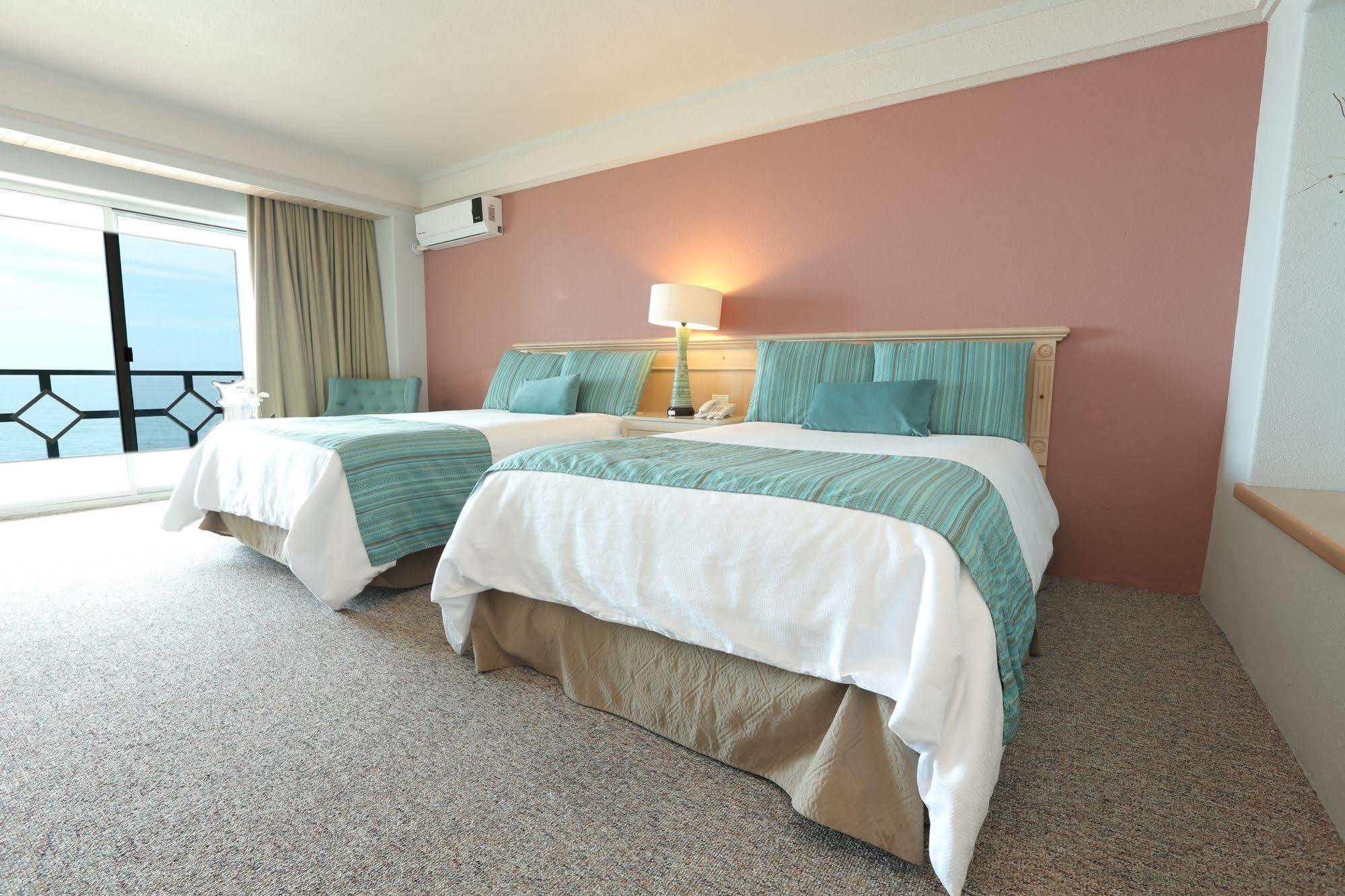 Hotel Las Rosas & Spa Ensenada Luaran gambar